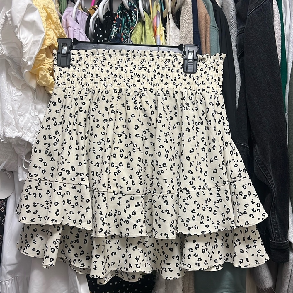 Flare and flowy Socialite leopard skirt